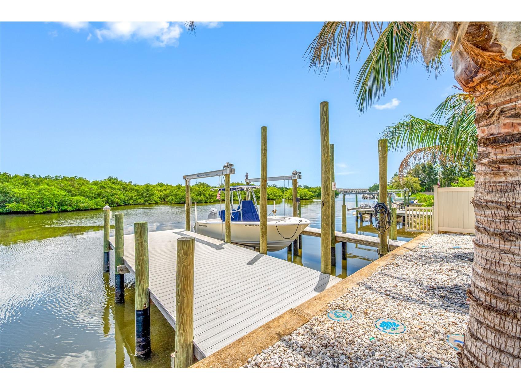3138 Phoenix Avenue Oldsmar FL 34677 TB8527279 image38