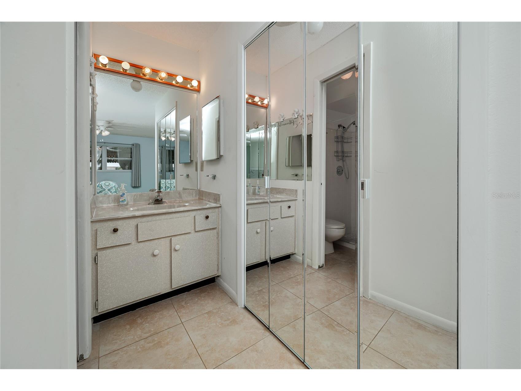 3139 38th Street S #A Saint Petersburg FL 33711 TB8504747 image16