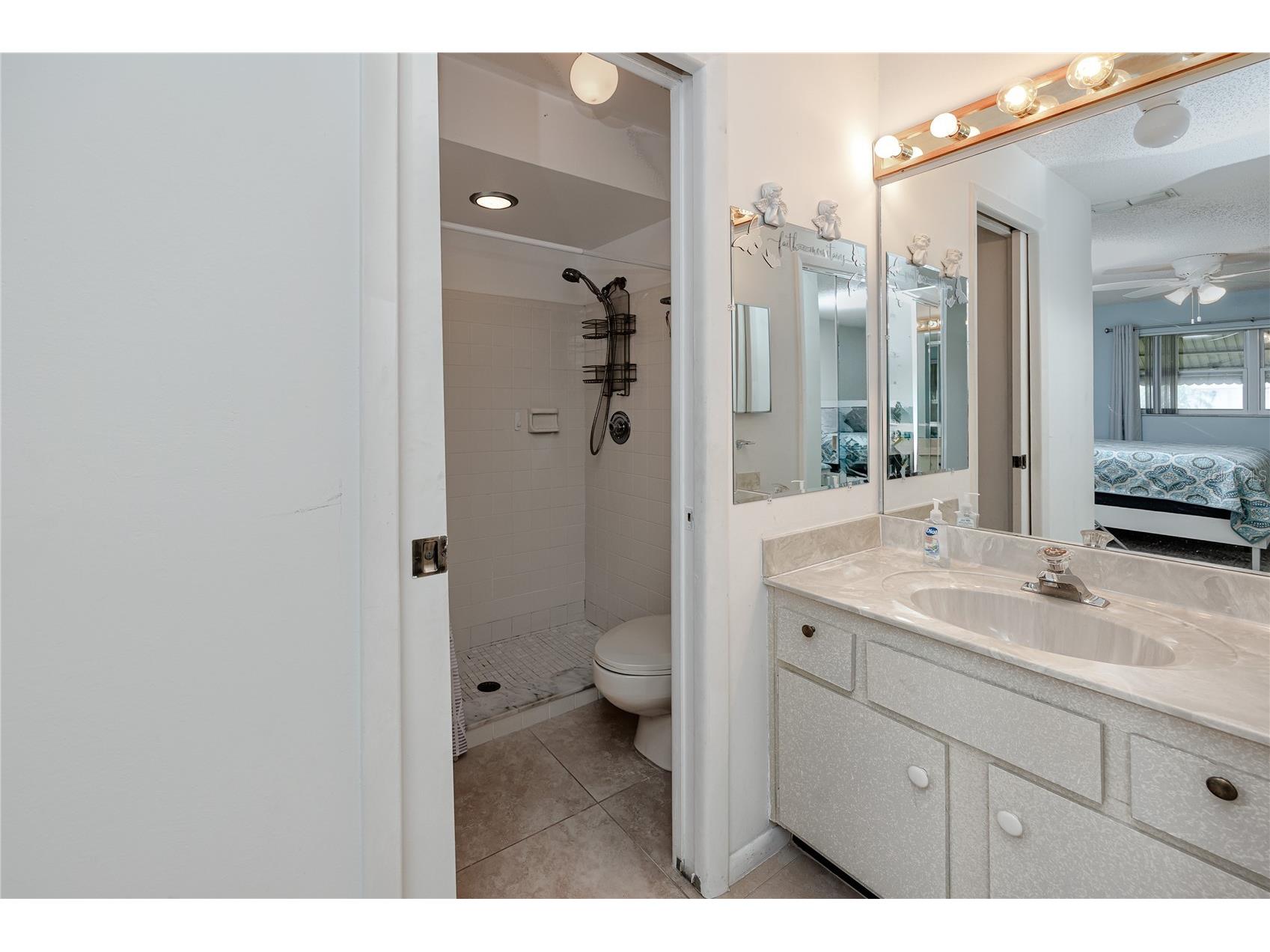 3139 38th Street S #A Saint Petersburg FL 33711 TB8504747 image17