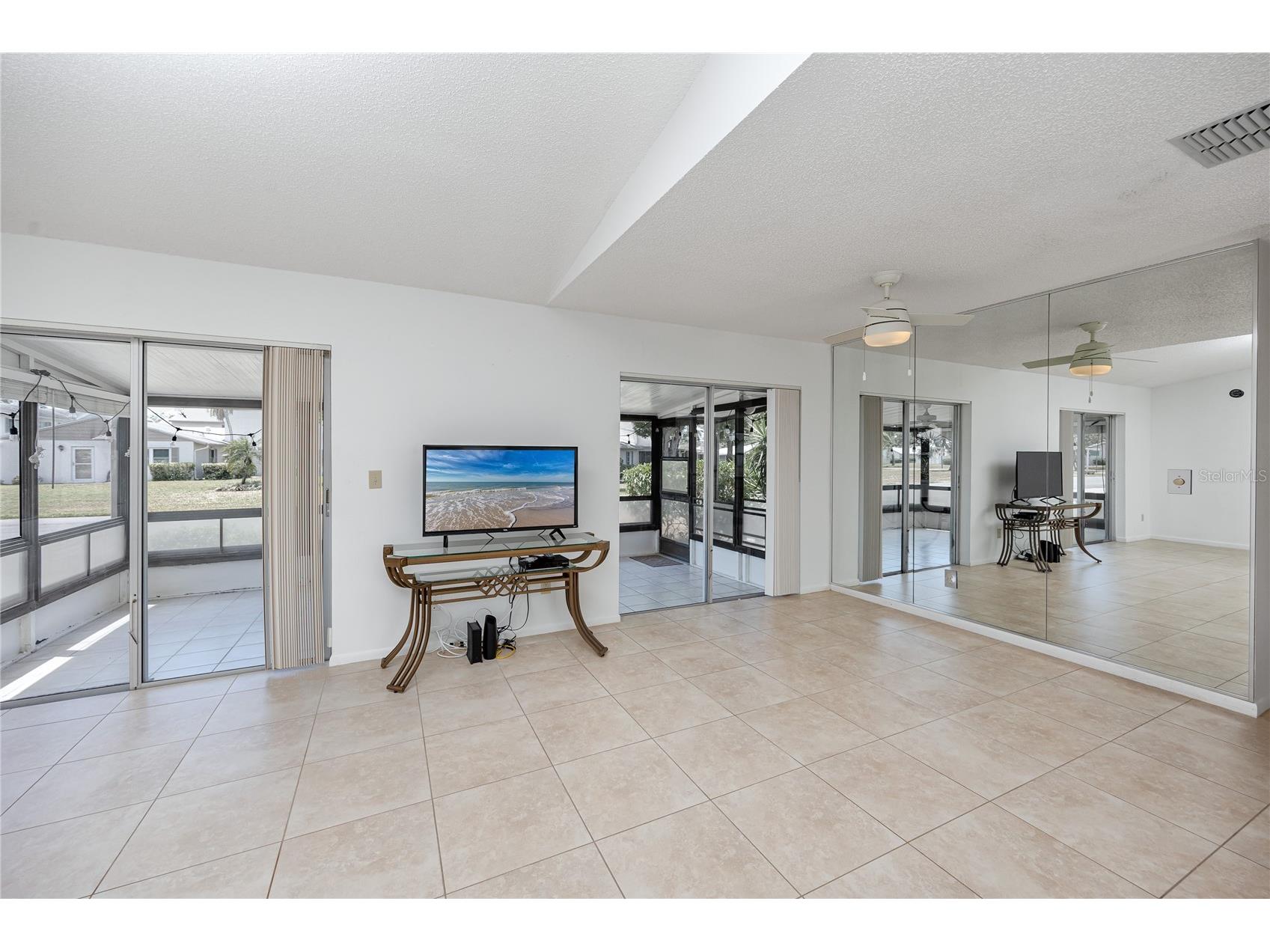 3139 38th Street S #A Saint Petersburg FL 33711 TB8504747 image6