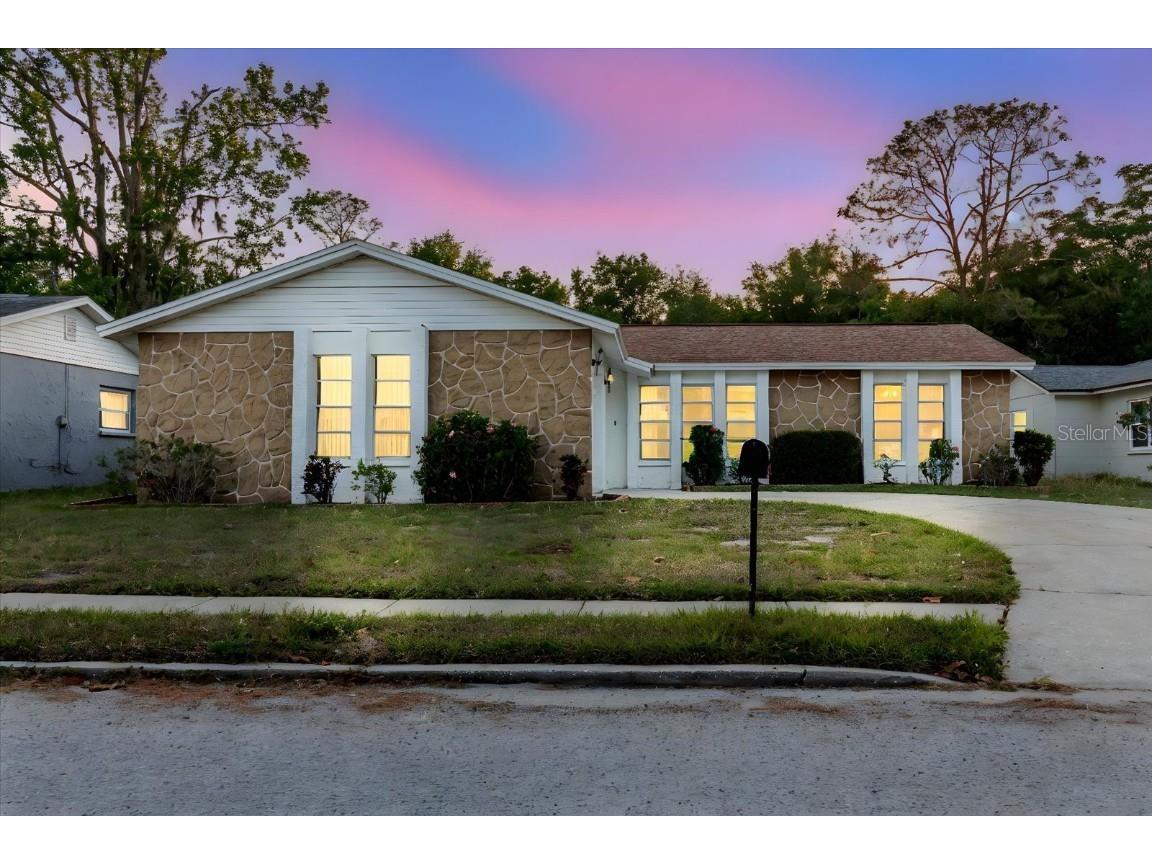 3139 Corona Dr Holiday FL 34690 TB8378633 image1