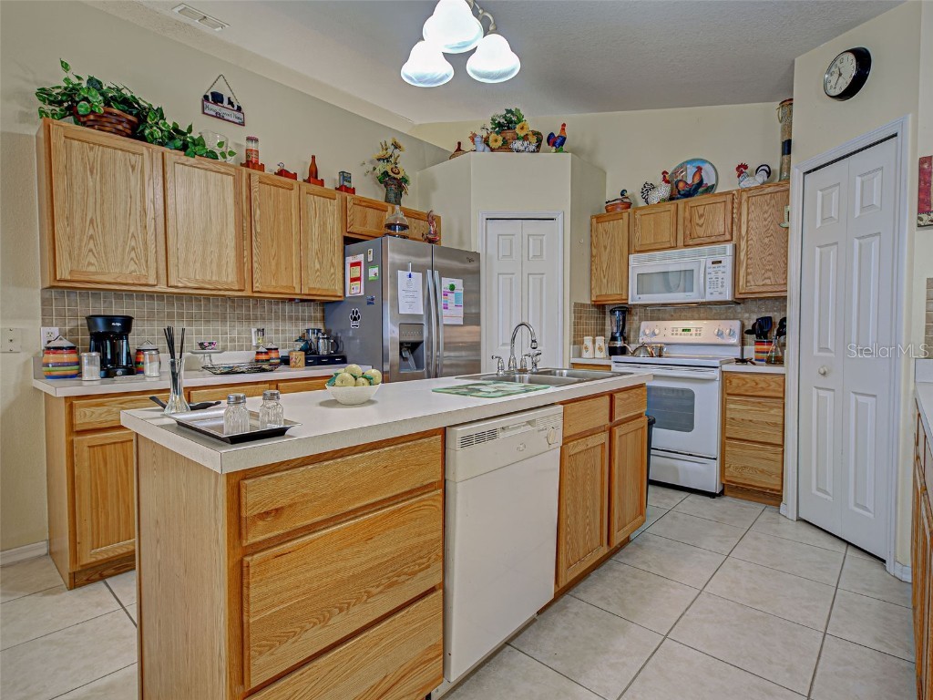 3139 Point Street North Port FL 34286 N6139348 image21