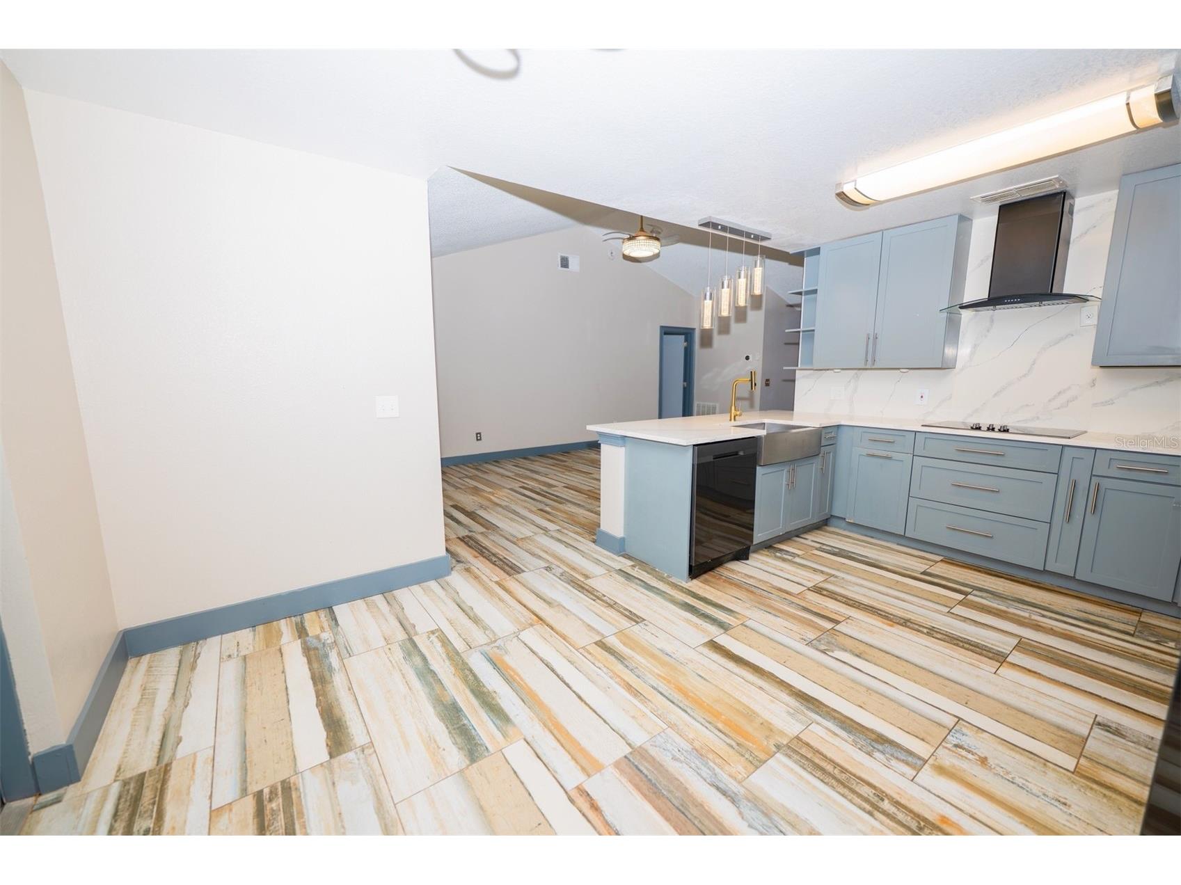 314 Alma Street Kissimmee FL 34741 O6380497 image12