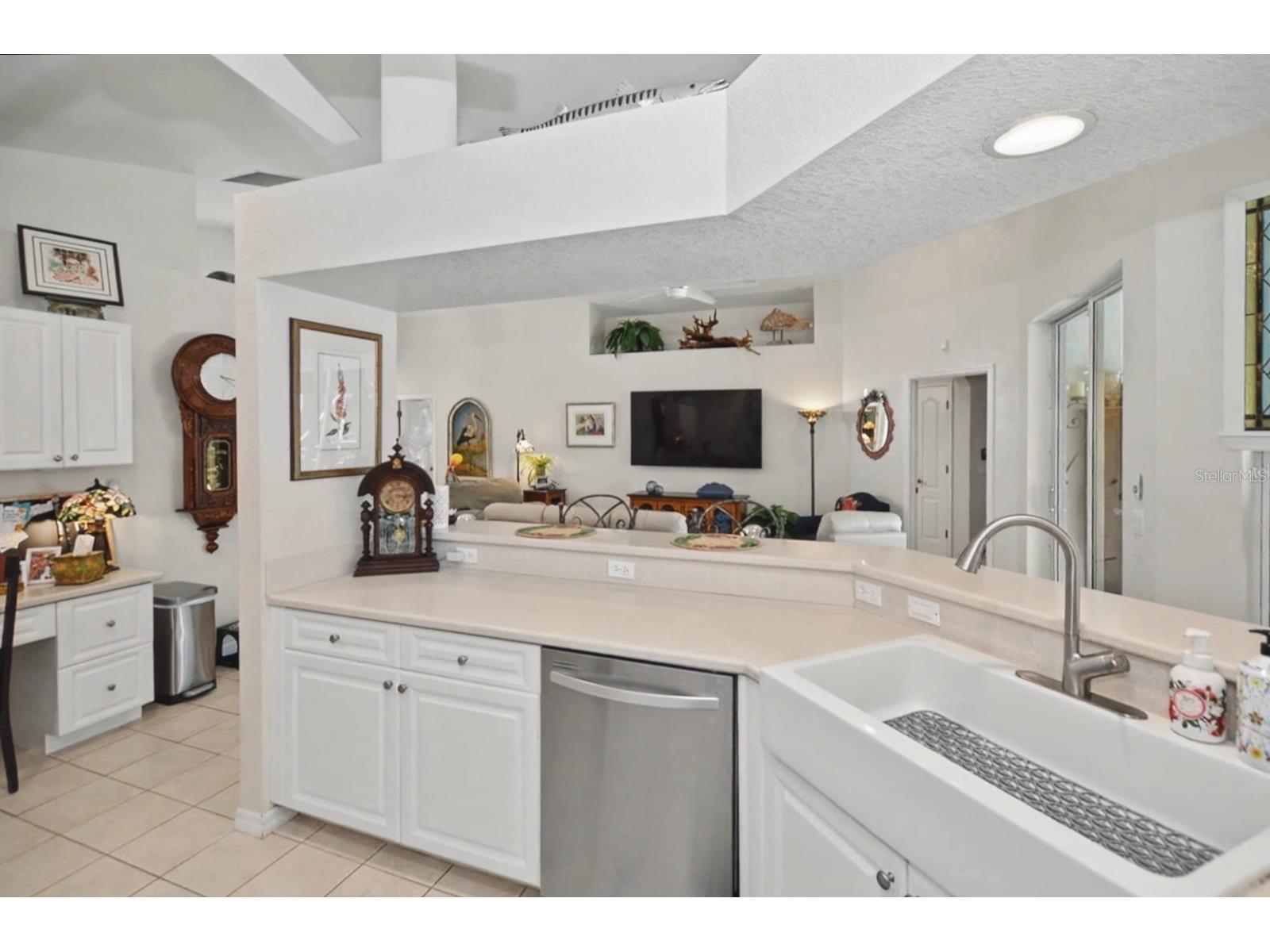 314 Baytree Drive Rotonda West FL 33947 - BUTTERFORD WATERWAY C7523141 image16