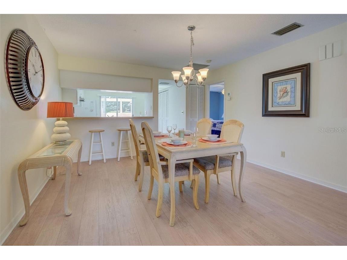 314 Cerromar Way N #16 Venice FL 34293 C7517003 image11