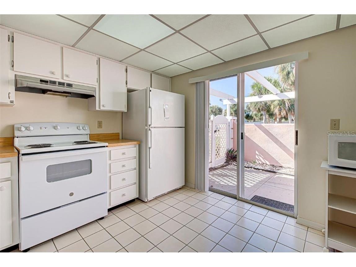 314 Cerromar Way N #16 Venice FL 34293 C7517003 image13