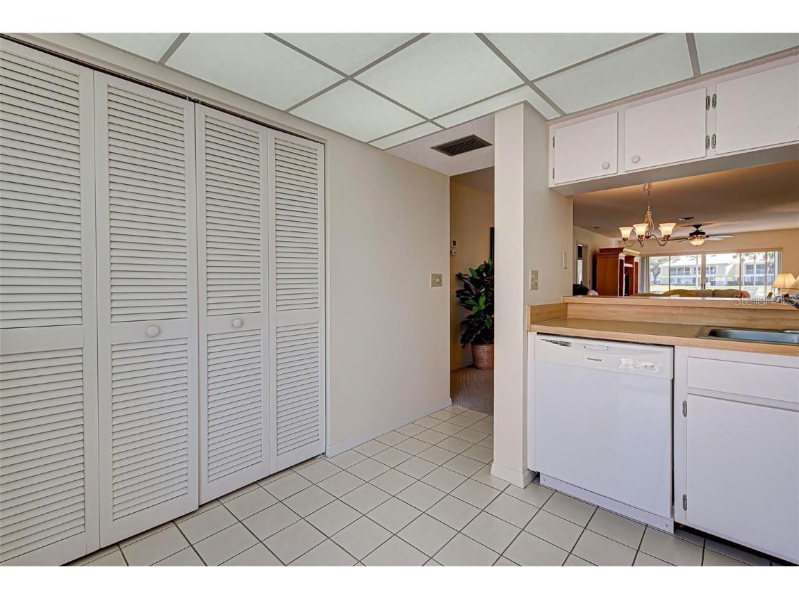 314 Cerromar Way N #16 Venice FL 34293 C7517003 image14