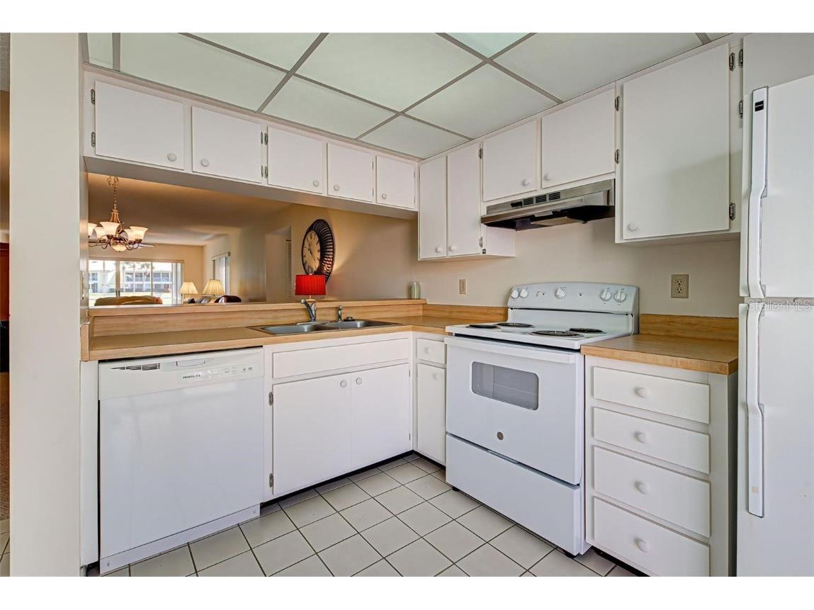 314 Cerromar Way N #16 Venice FL 34293 C7517003 image15