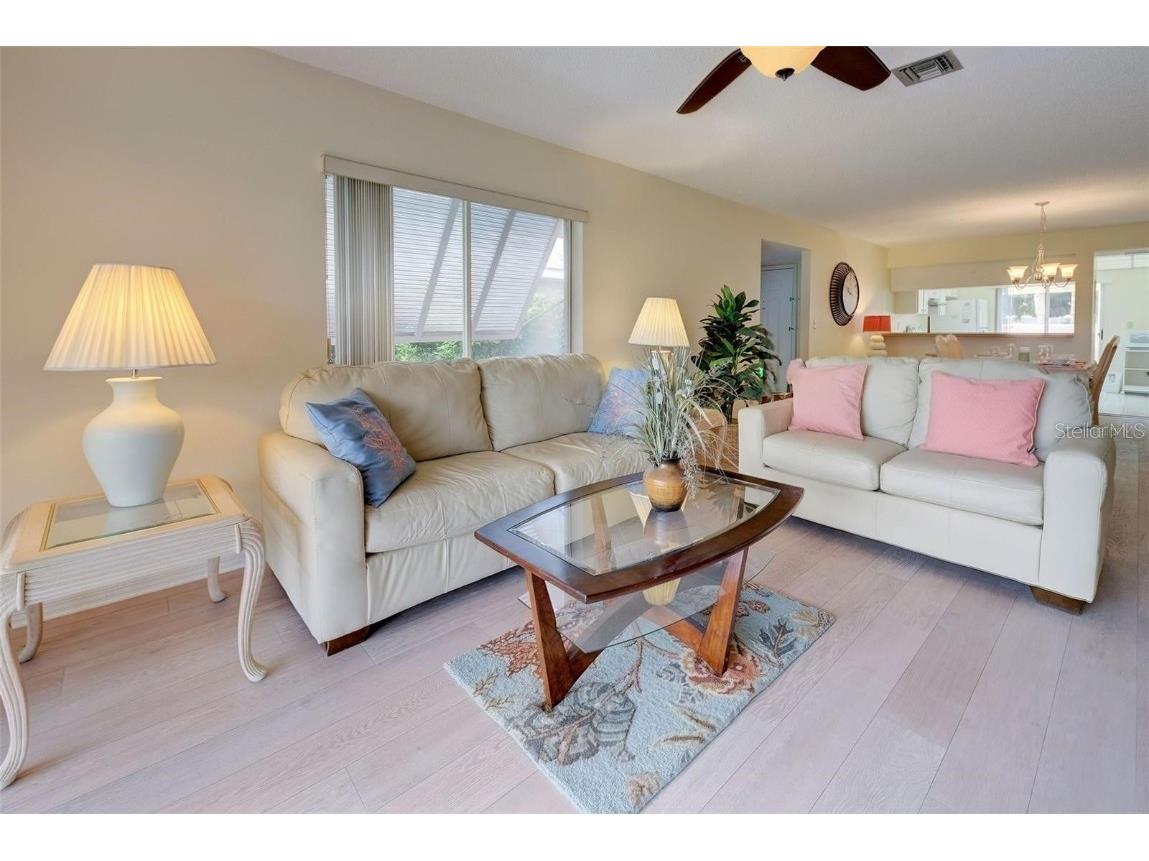 314 Cerromar Way N #16 Venice FL 34293 C7517003 image3