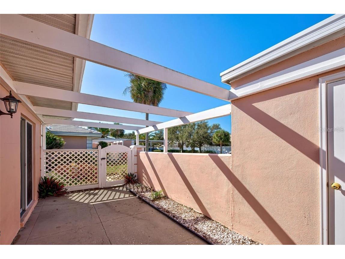 314 Cerromar Way N #16 Venice FL 34293 C7517003 image36