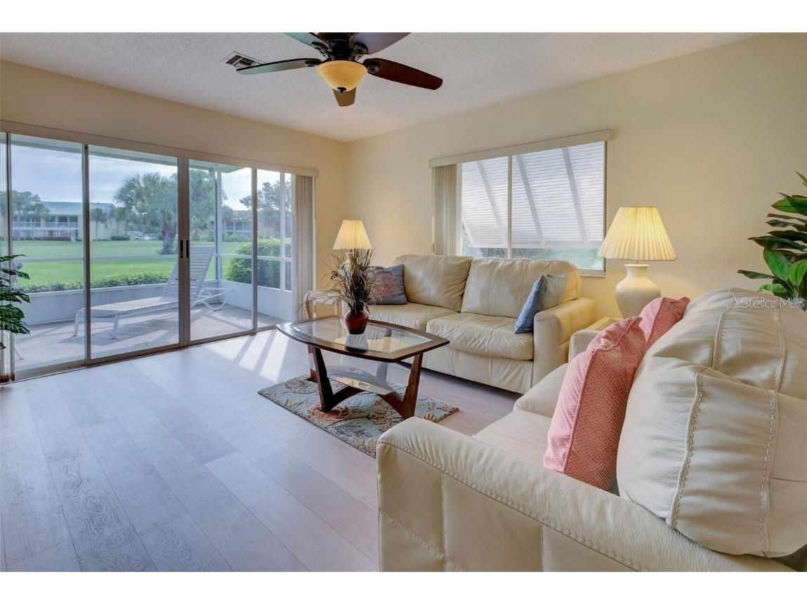 314 Cerromar Way N #16 Venice FL 34293 C7517003 image4