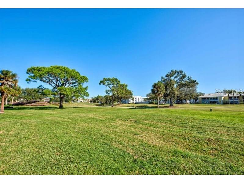 314 Cerromar Way N #16 Venice FL 34293 C7517003 image47