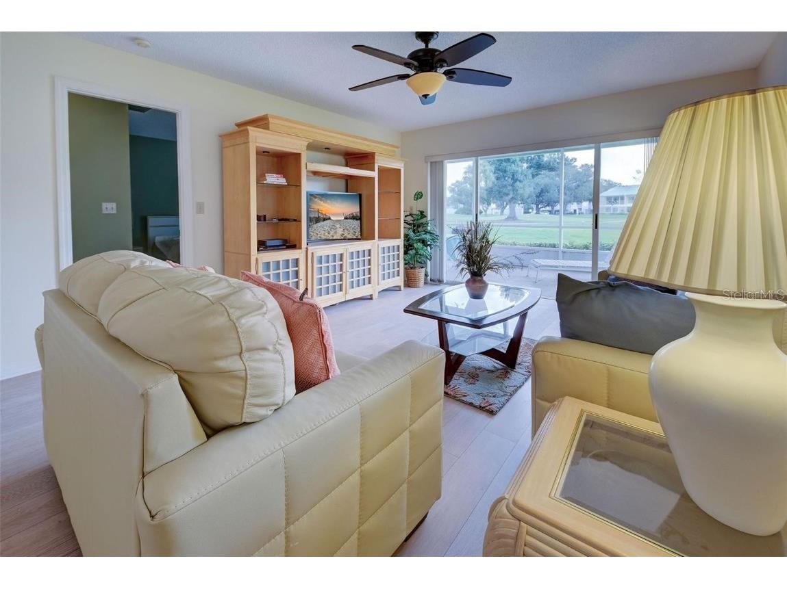 314 Cerromar Way N #16 Venice FL 34293 C7517003 image5