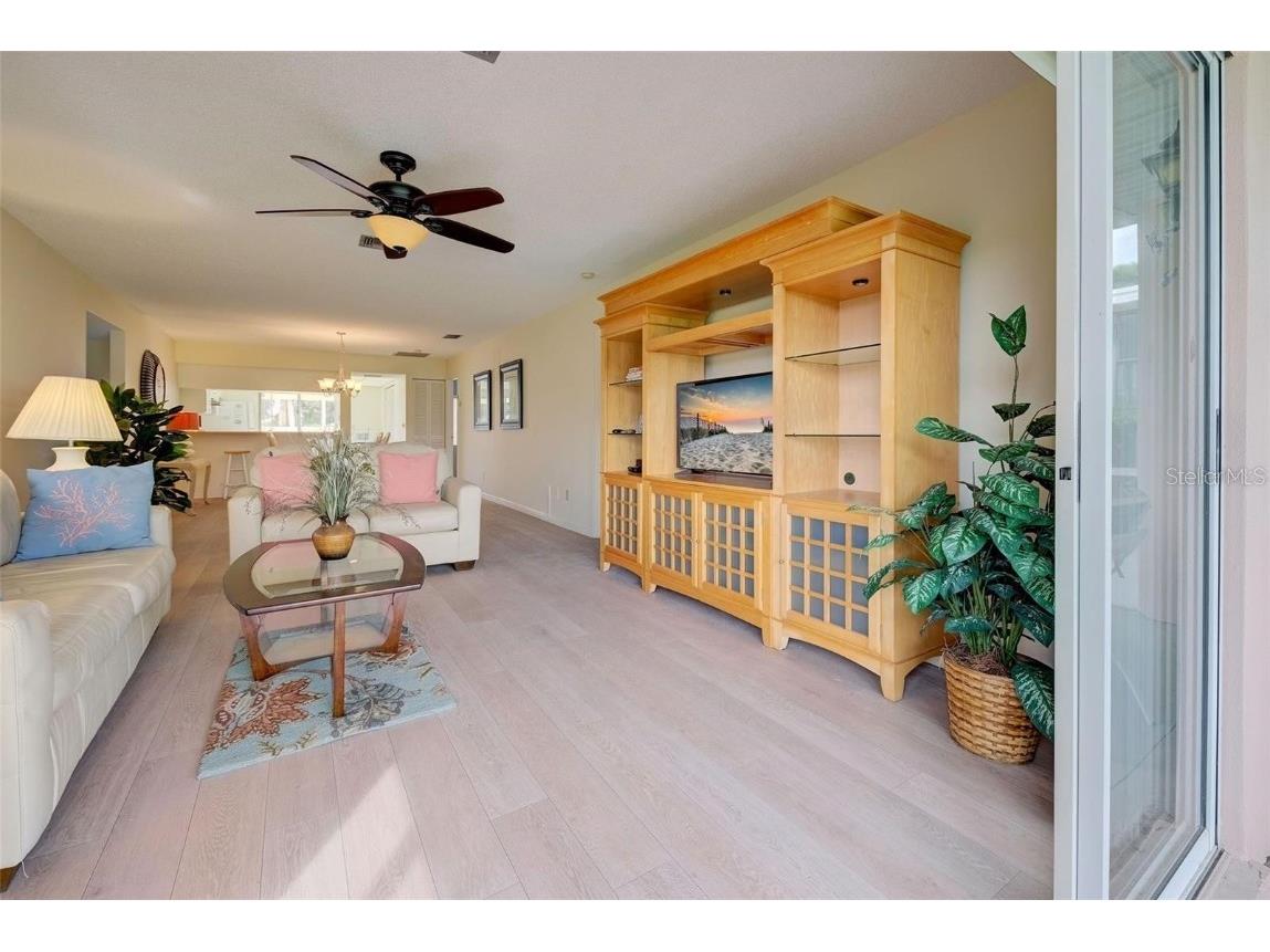 314 Cerromar Way N #16 Venice FL 34293 C7517003 image6