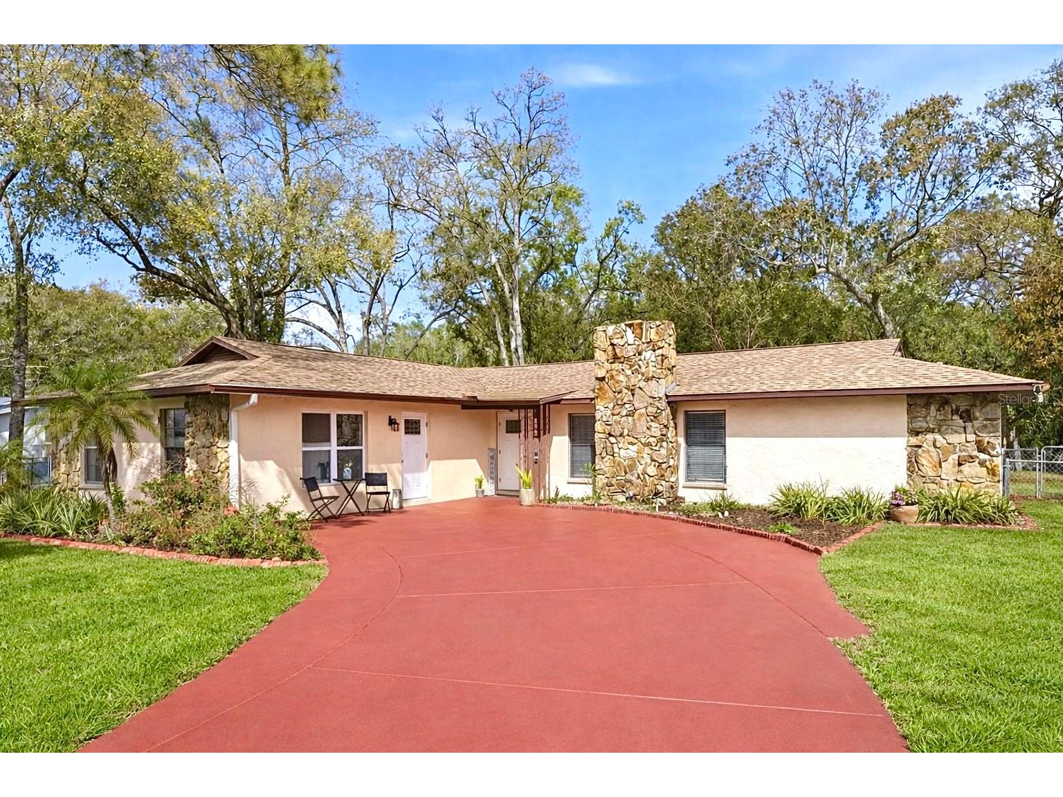 314 E 137th Avenue Tampa FL 33613 TB8474559 image1