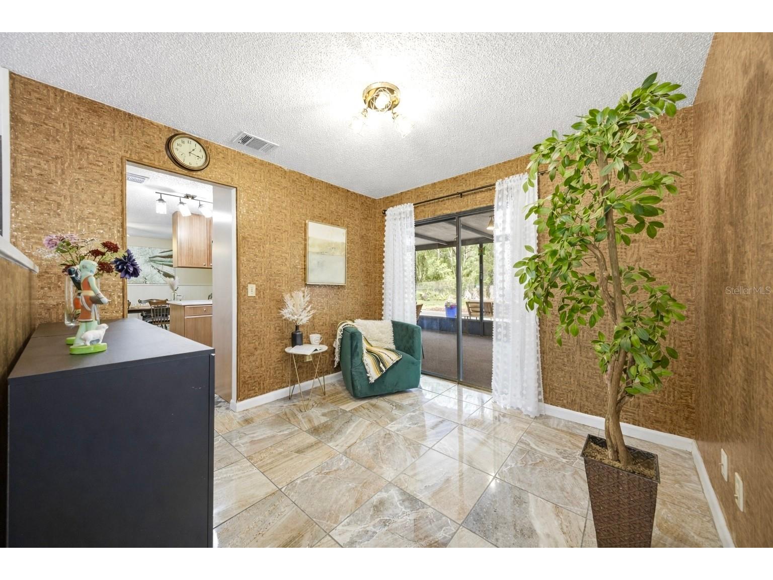 314 E 137th Avenue Tampa FL 33613 TB8474559 image13