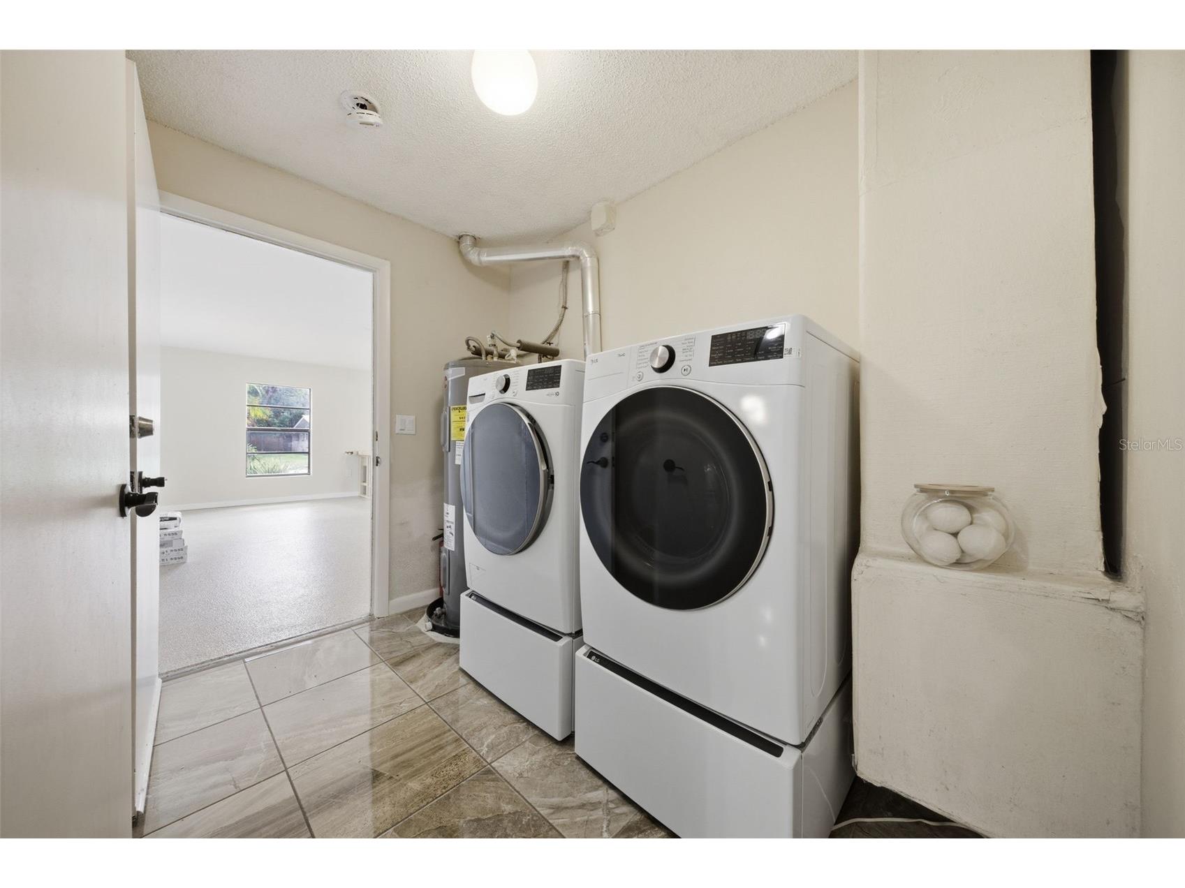 314 E 137th Avenue Tampa FL 33613 TB8474559 image40