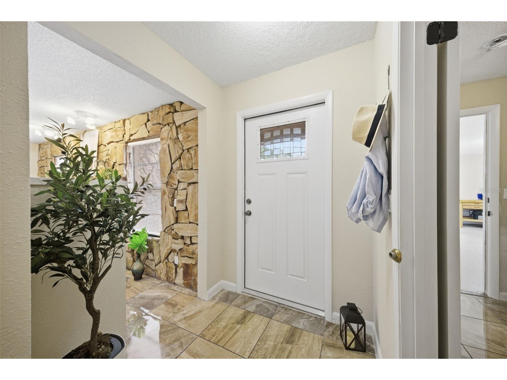 314 E 137th Avenue Tampa FL 33613 TB8474559 image6