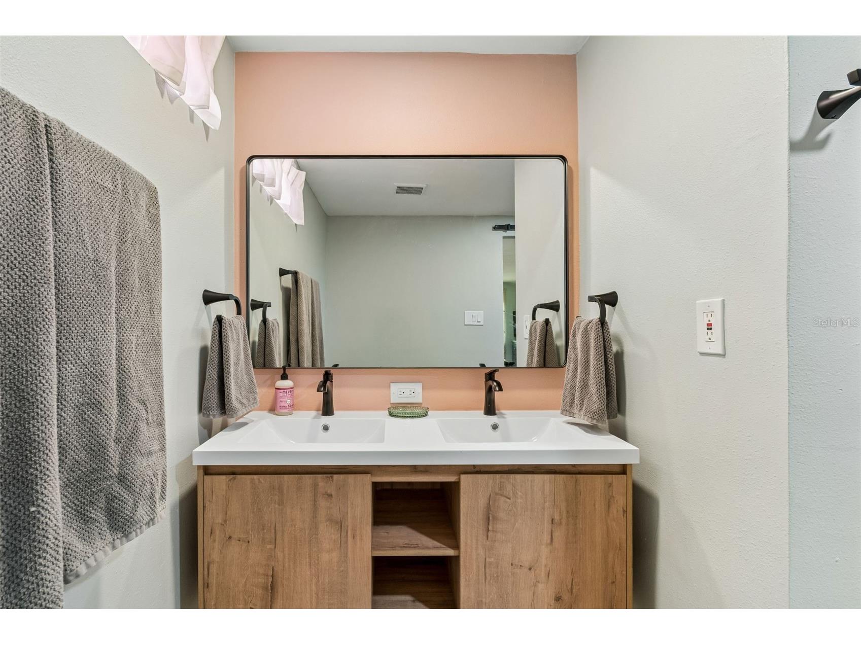 314 Indiana Avenue Crystal Beach FL 34681 TB8517747 image19