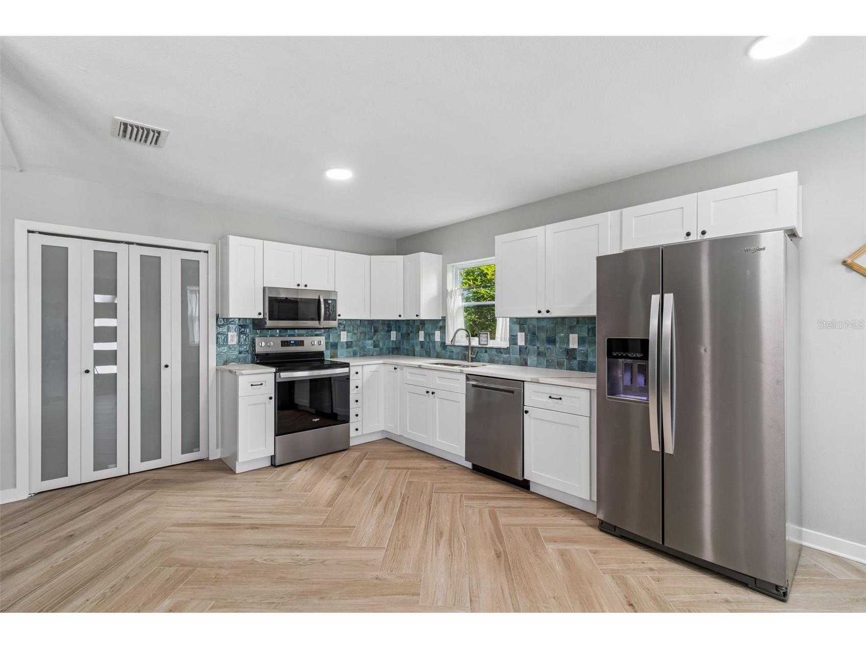 314 Indiana Avenue Crystal Beach FL 34681 TB8517747 image7