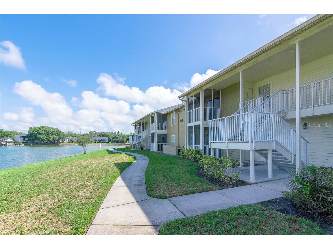 314 Lake Parsons Green #207 Brandon FL 33511 T3449940 image1