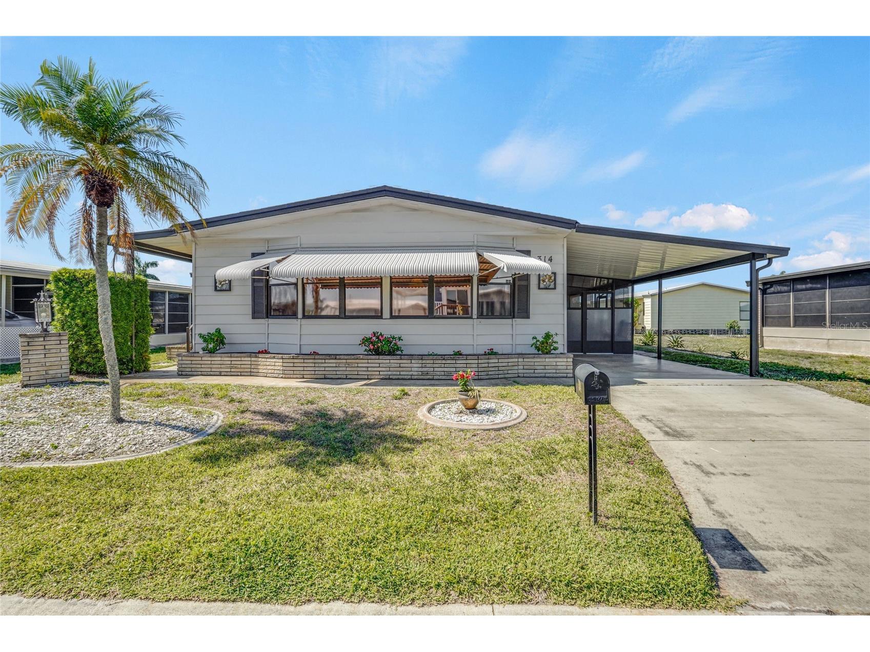 314 Mariner Drive North Port FL 34287 A4691954 image1