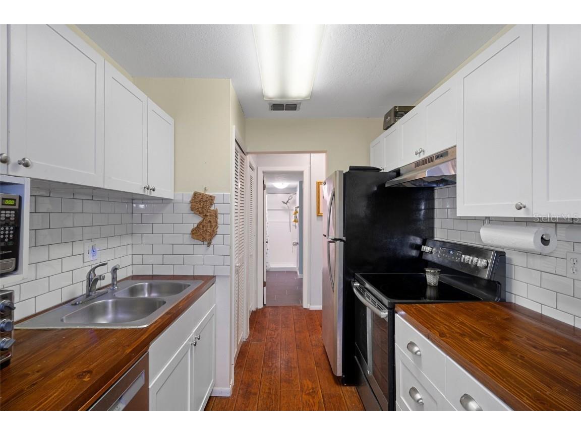 314 Moorings Cove Drive Tarpon Springs FL 34689 TB8343840 image12