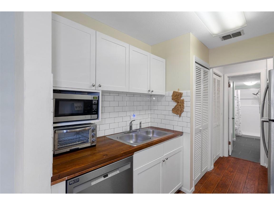 314 Moorings Cove Drive Tarpon Springs FL 34689 TB8343840 image14