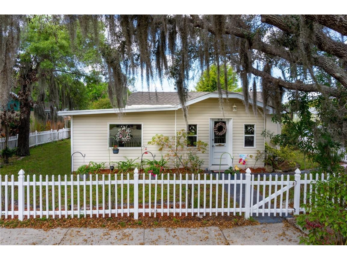 314 Orange Street Auburndale FL 33823 L4928734 image1