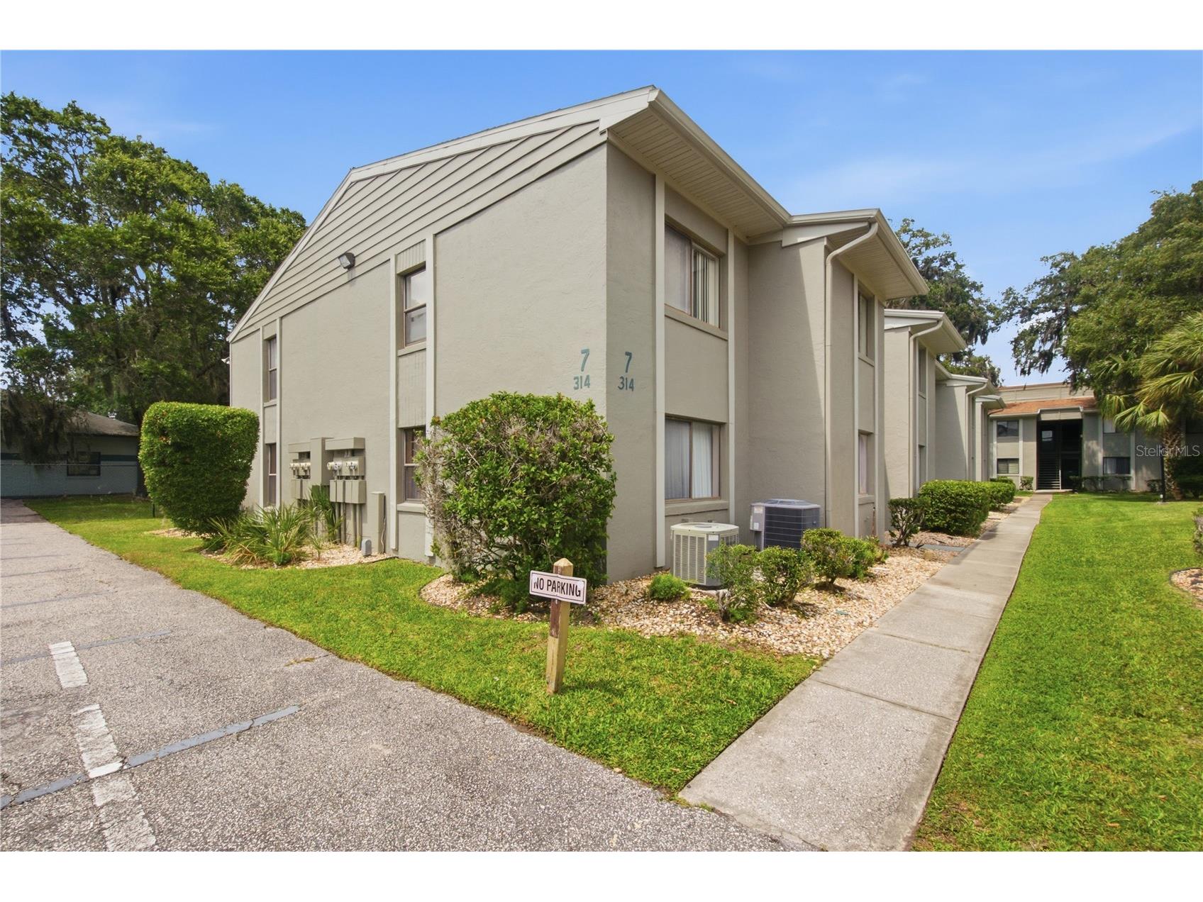 314 Palm Coast Parkway NE #202 Palm Coast FL 32137 FC319388 image2