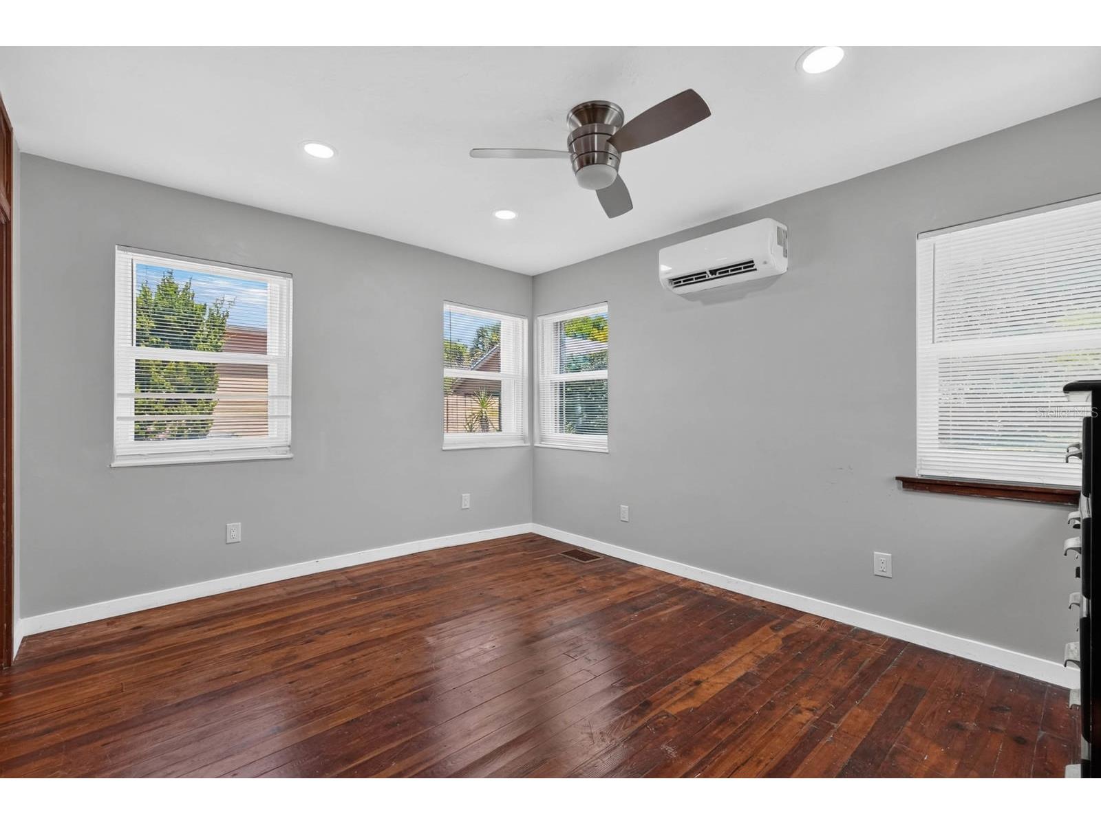 314 Revilo Boulevard Daytona Beach FL 32118 FC319601 image25