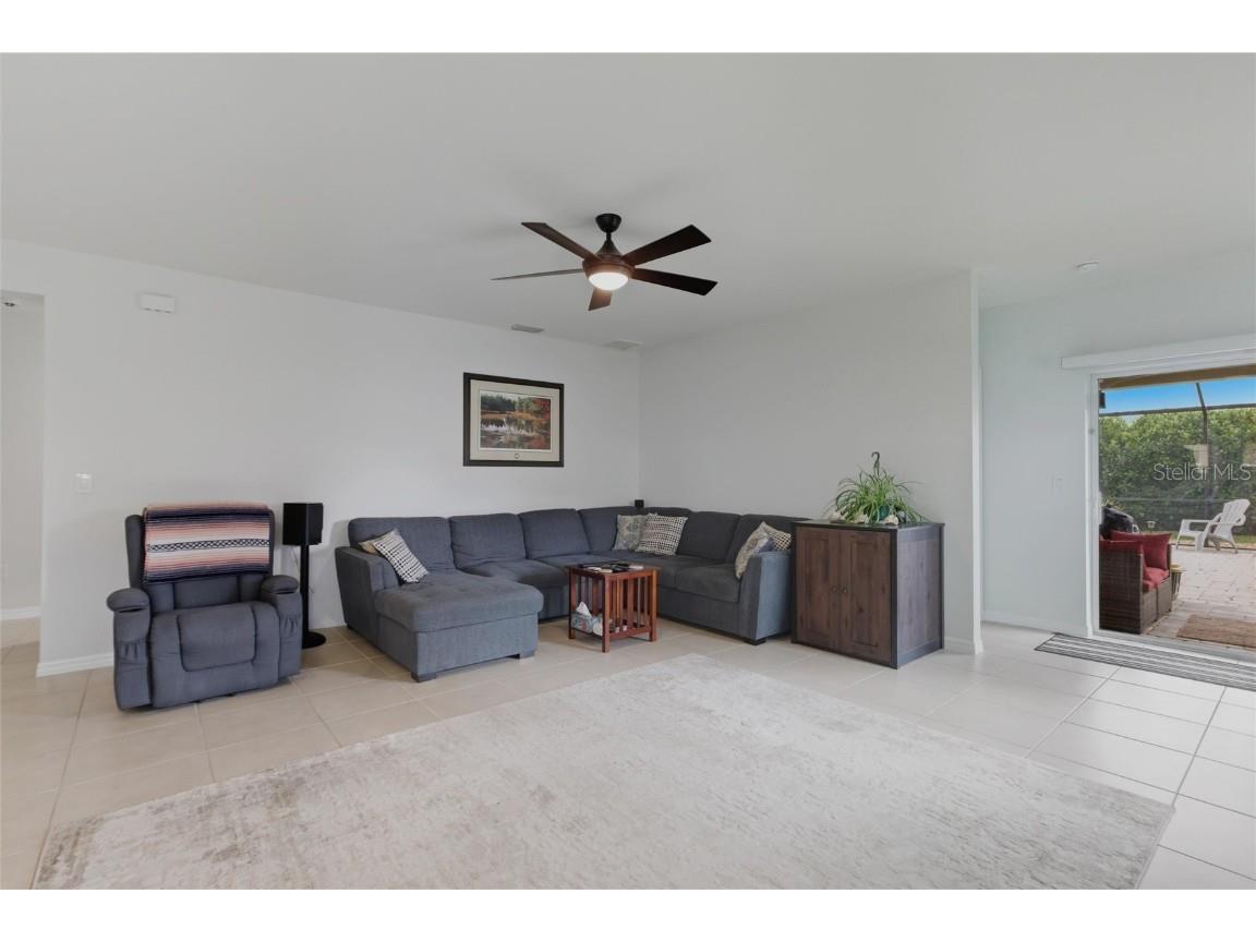 314 SE Van Loon Terrace Cape Coral FL 33990 TB8439153 image3