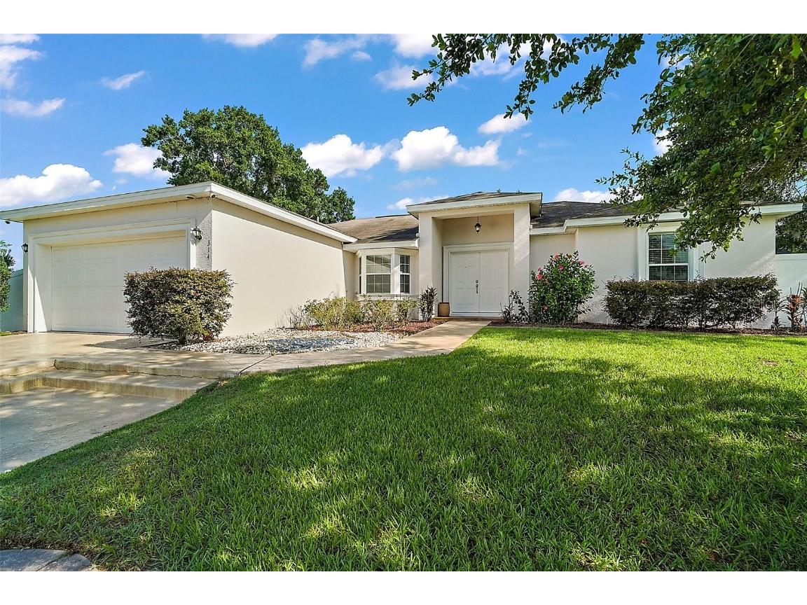 314 Stone Castle Loop Lady Lake FL 32159 G5098701 image1