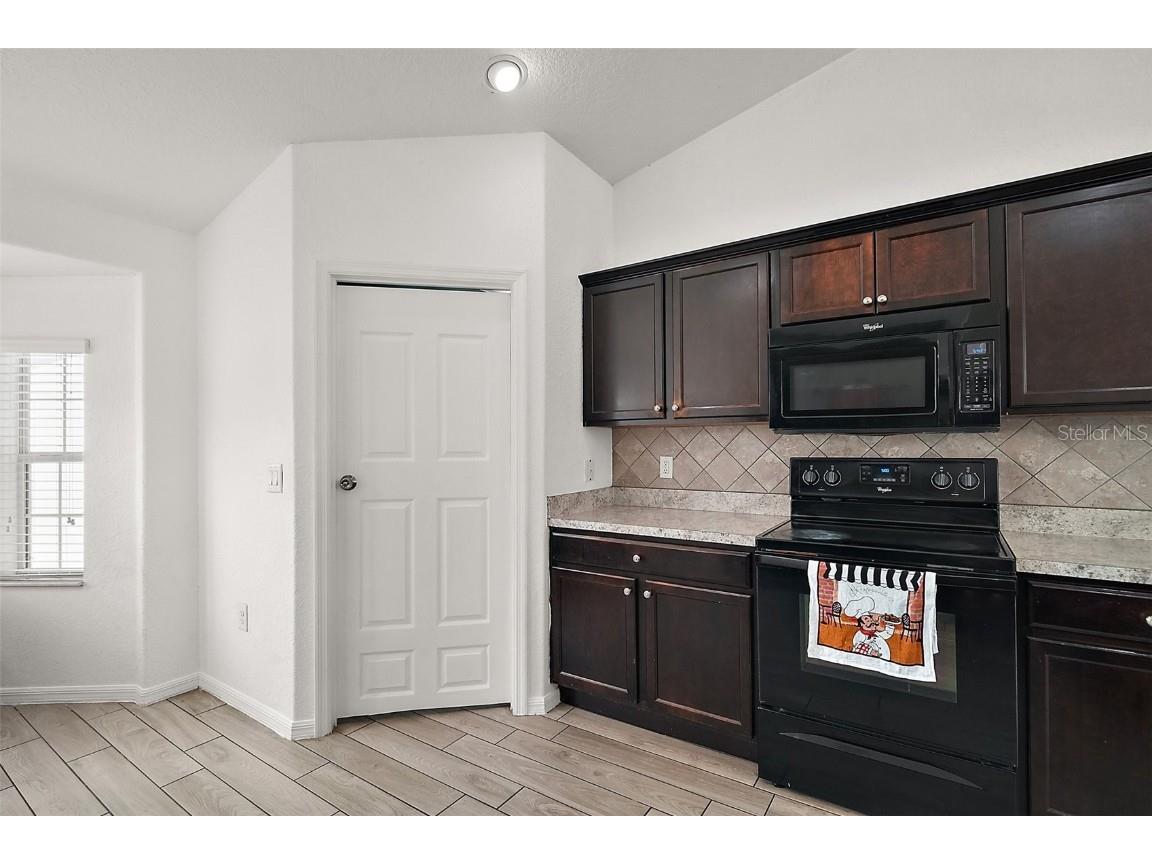 314 Stone Castle Loop Lady Lake FL 32159 G5098701 image6