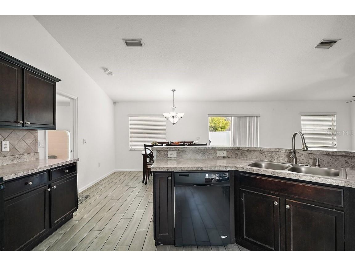 314 Stone Castle Loop Lady Lake FL 32159 G5098701 image7