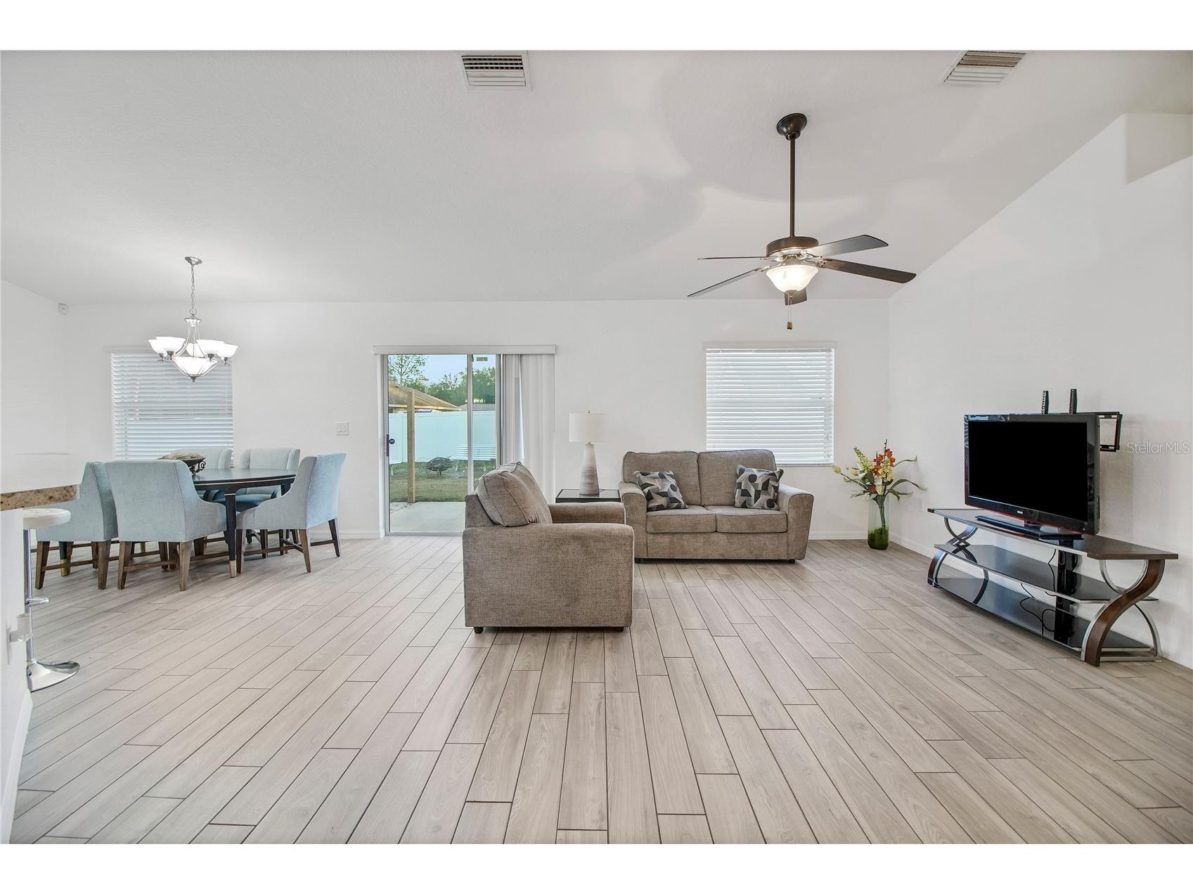 314 Stone Castle Loop Lady Lake FL 32159 G5106587 image10