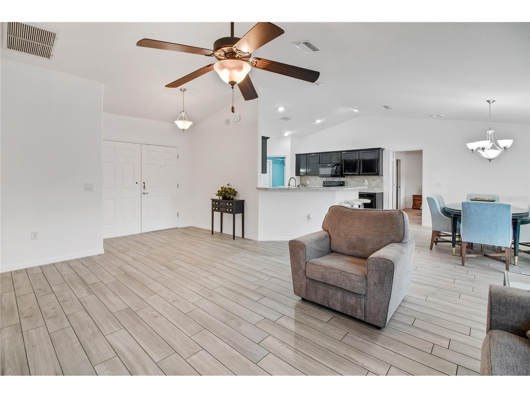 314 Stone Castle Loop Lady Lake FL 32159 G5106587 image32