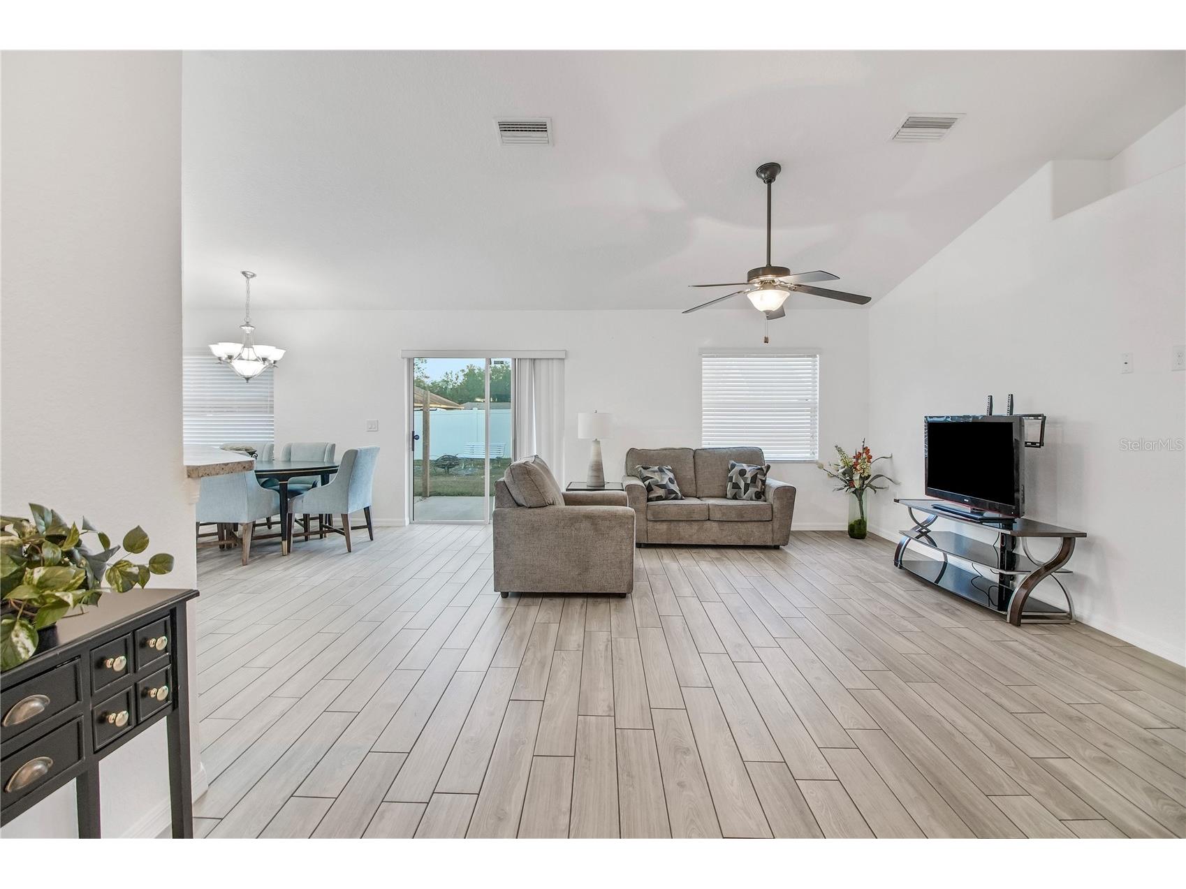 314 Stone Castle Loop Lady Lake FL 32159 G5106587 image8