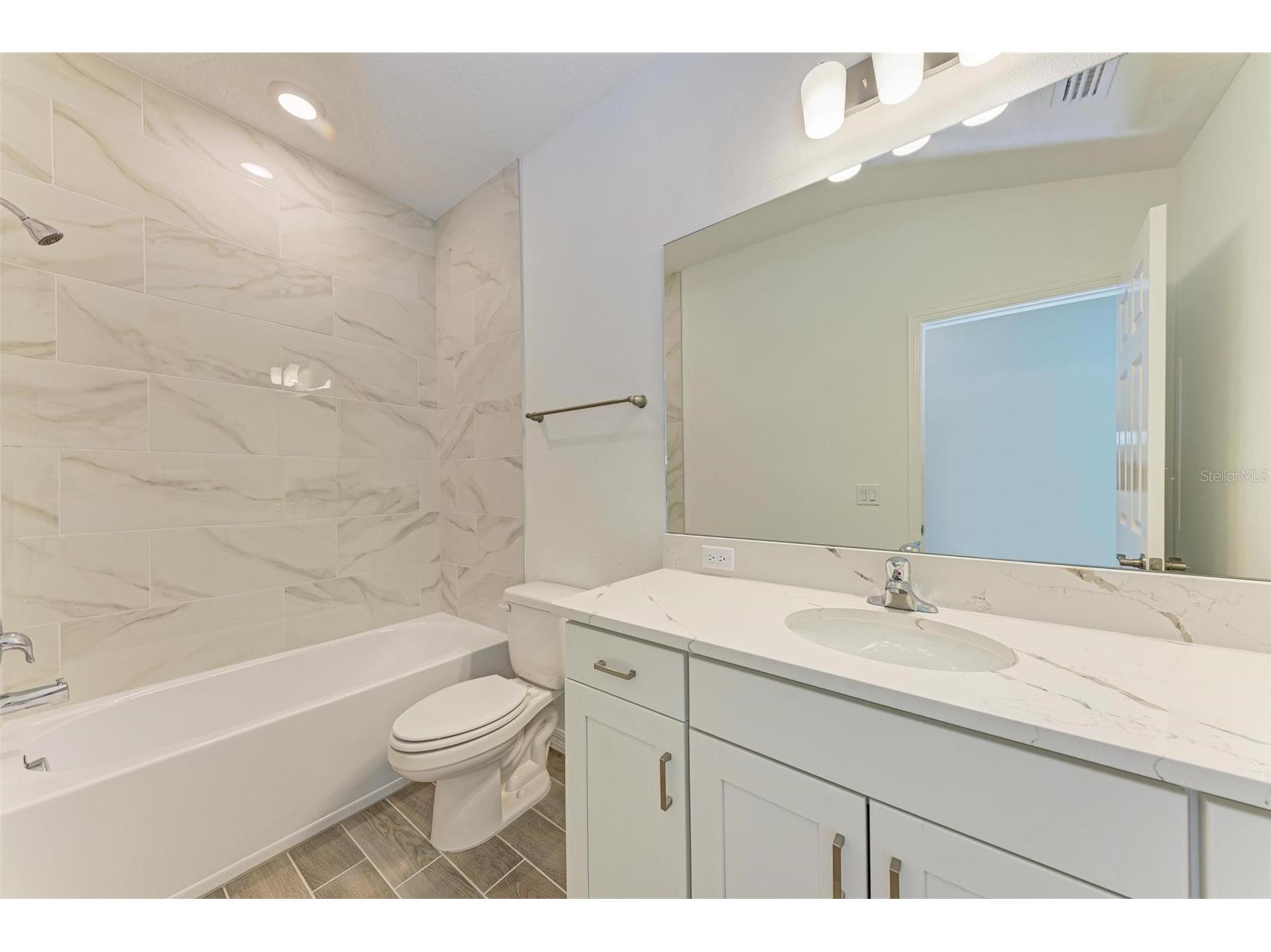 314 Via Anina Drive Sarasota FL 34243 A4695122 image26