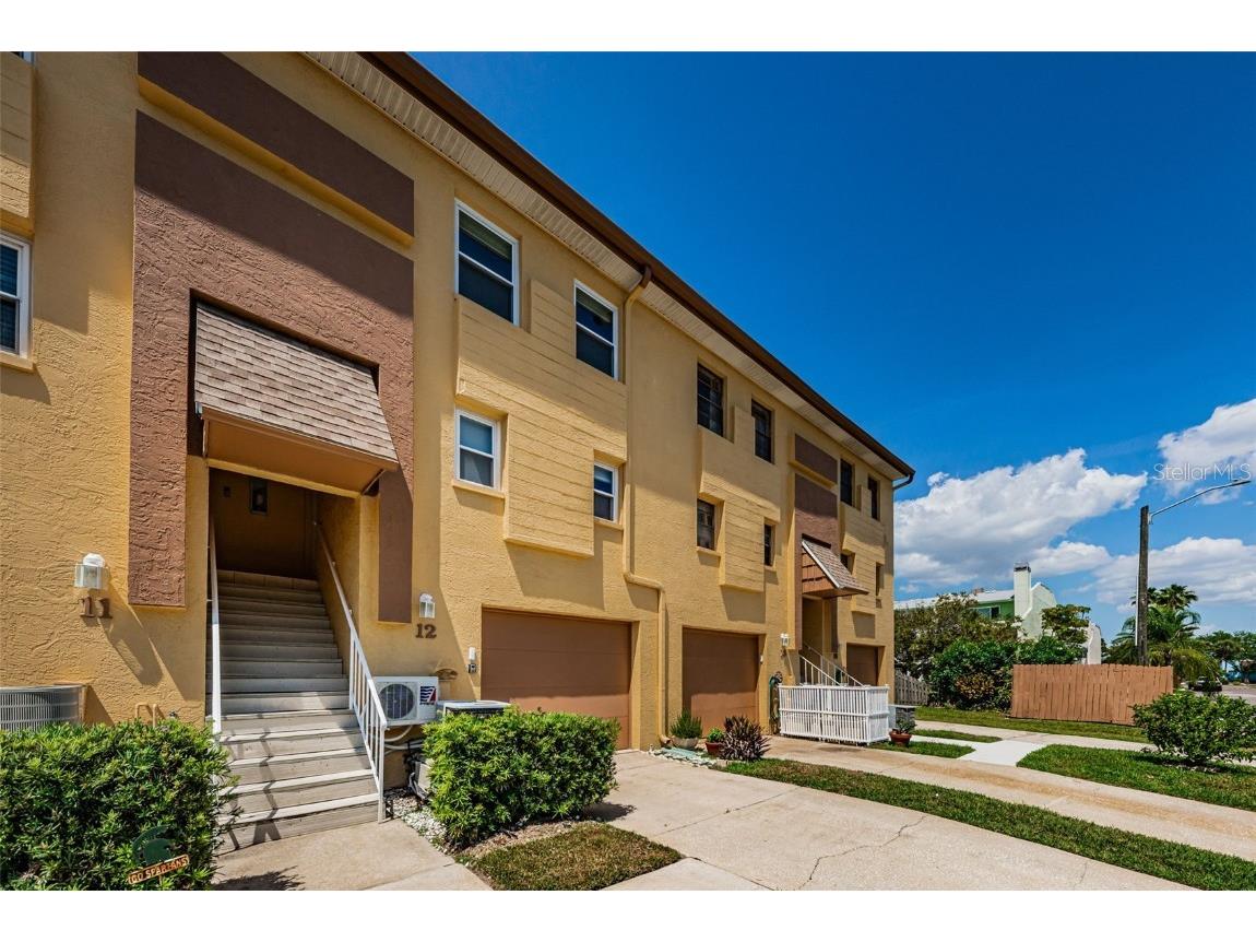 314 Windrush Boulevard #12 Indian Rocks Beach FL 33785 U8213035 image1