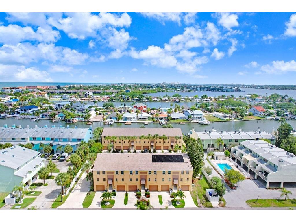 314 Windrush Boulevard #12 Indian Rocks Beach FL 33785 TB8512570 image1