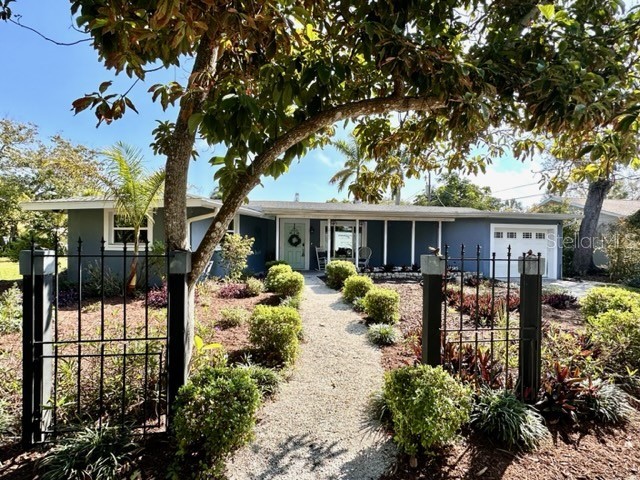 3140 Bay Shore Road Sarasota FL 34234 A4596657 image1