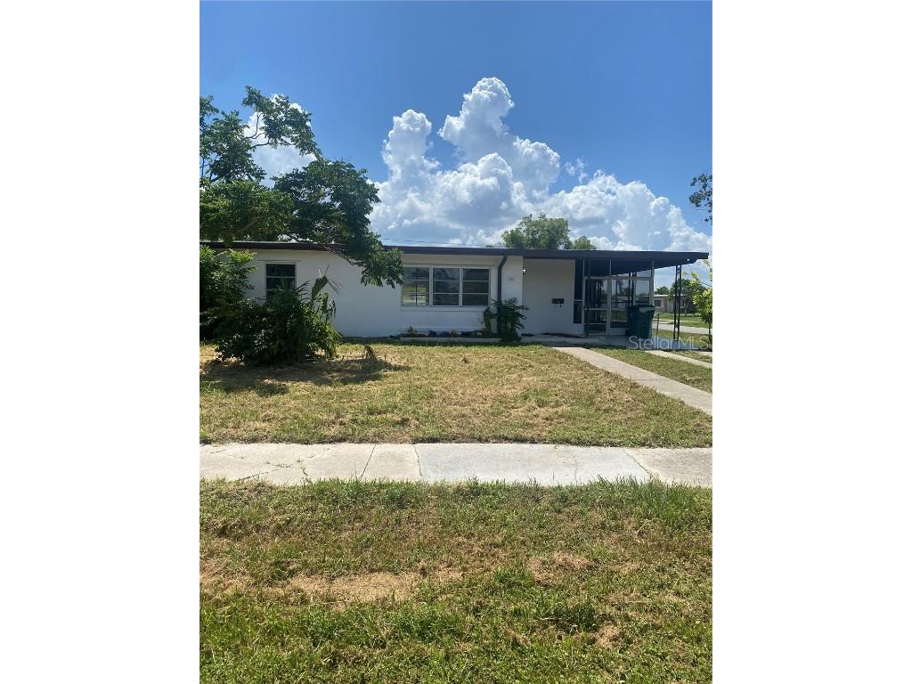 3140 Crestwood Drive Port Charlotte FL 33952 D6131876 image1