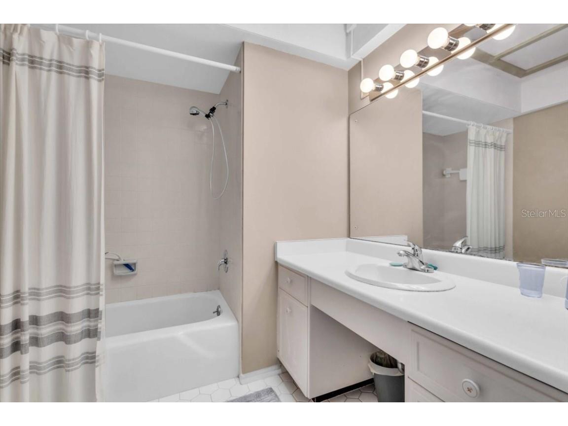 3140 Village Green Drive #1119 Sarasota FL 34239 A4672612 image25