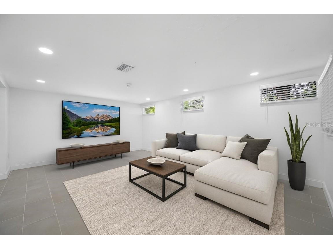 3141 Alta Vista Street Sarasota FL 34237 TB8438196 image16