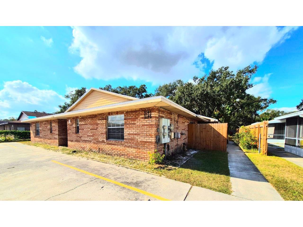 3141 Bloomingdale Villas Court Brandon FL 33511 TB8451548 image1