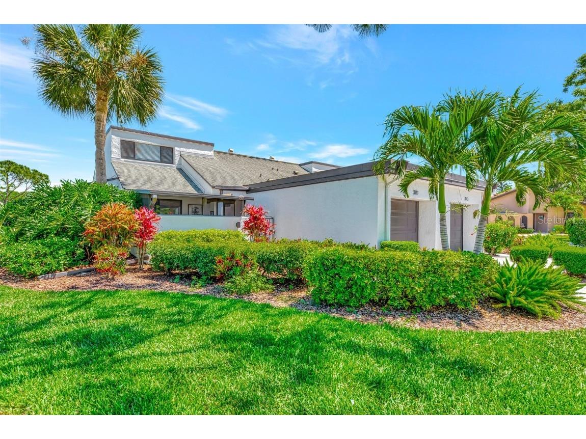 3141 Heatherwood Lane Sarasota FL 34235 A4669118 image3
