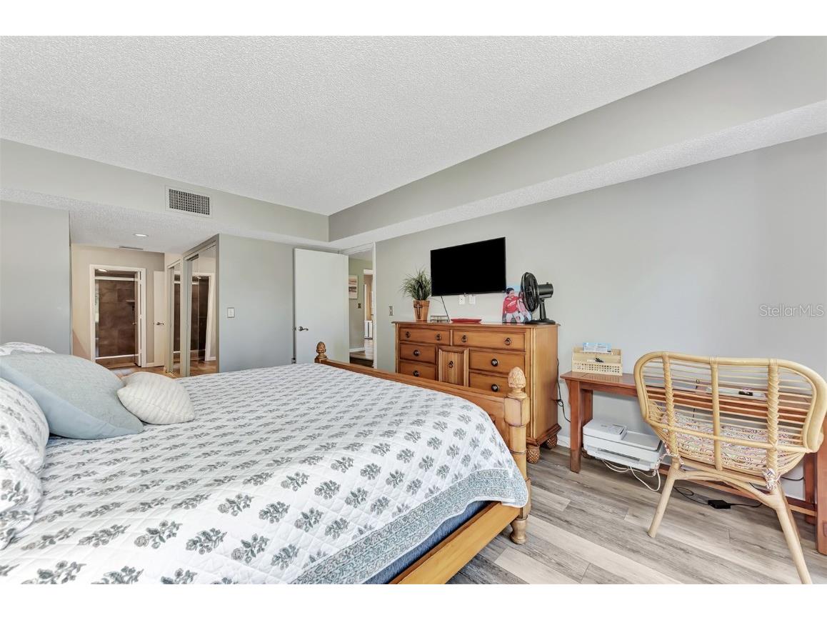 3141 Heatherwood Lane Sarasota FL 34235 A4669118 image30