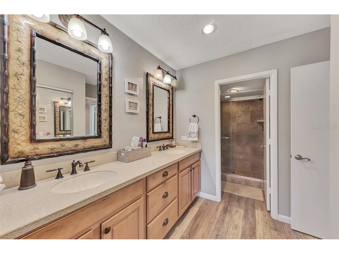 3141 Heatherwood Lane Sarasota FL 34235 A4669118 image31