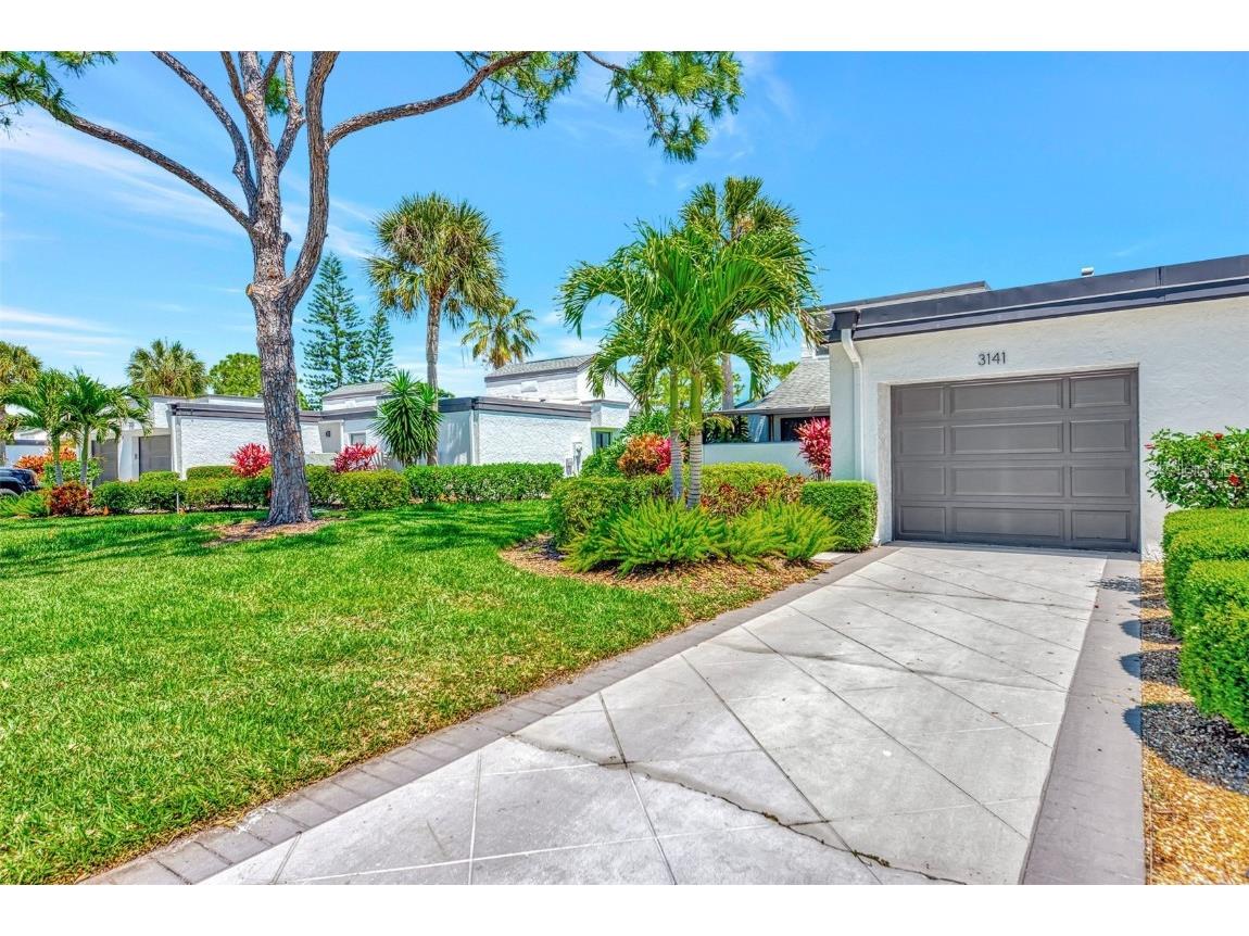 3141 Heatherwood Lane Sarasota FL 34235 A4669118 image4